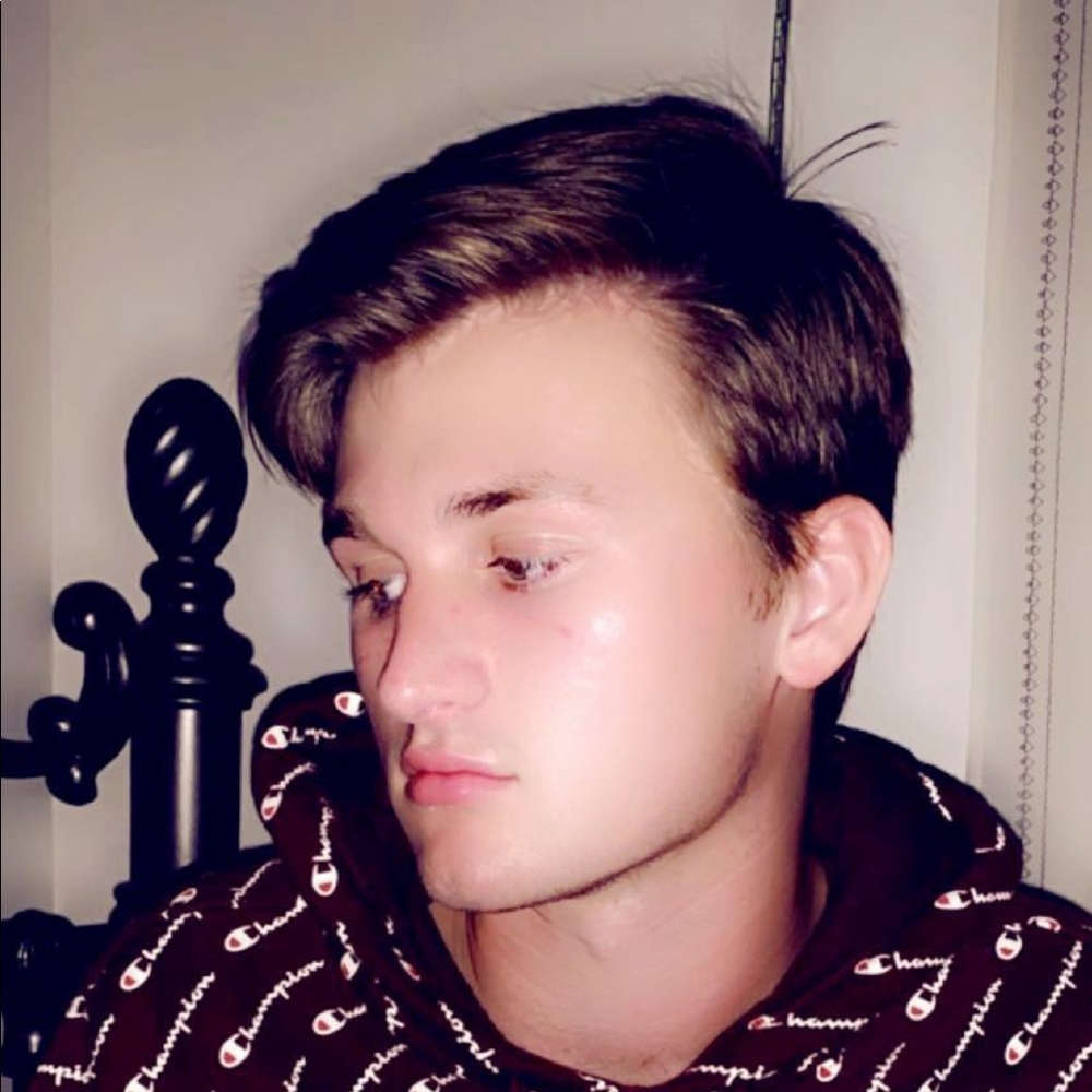 Meet your Posher, Everett